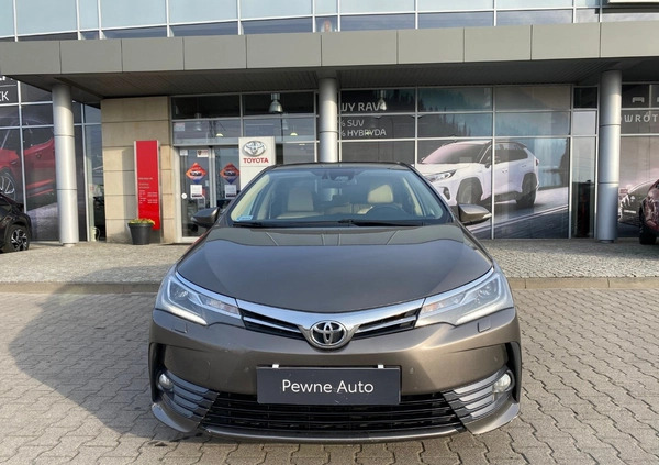 Toyota Corolla cena 49900 przebieg: 253080, rok produkcji 2016 z Kalisz małe 596